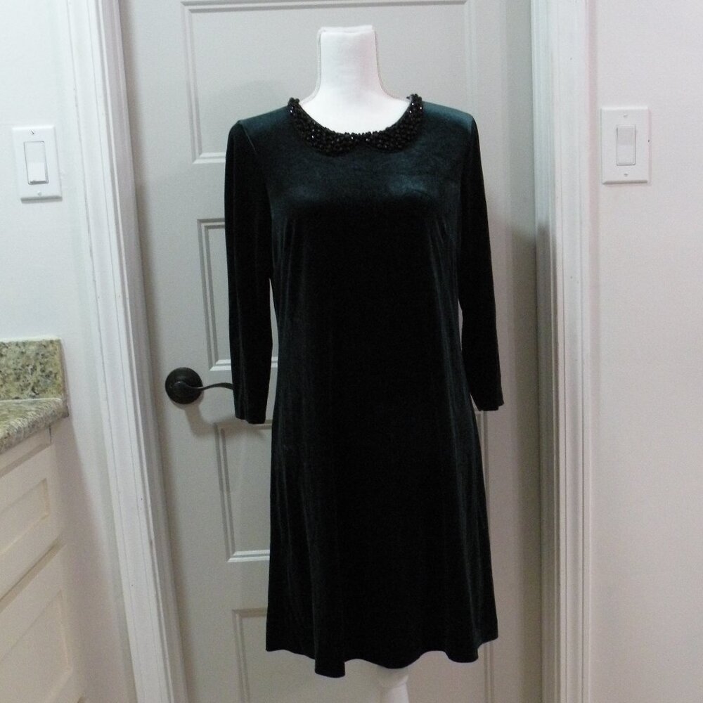 Betsey Johnson_8_used_dark green velvet look with black bead collar